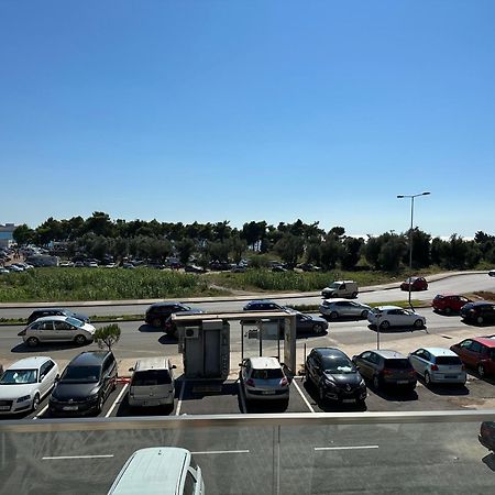 Apartman Javi Daire Bar Dış mekan fotoğraf