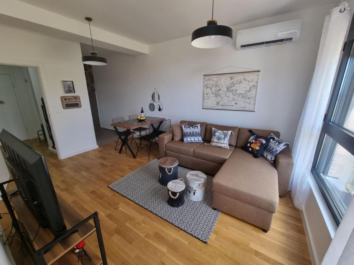 Apartman Javi Daire Bar Dış mekan fotoğraf