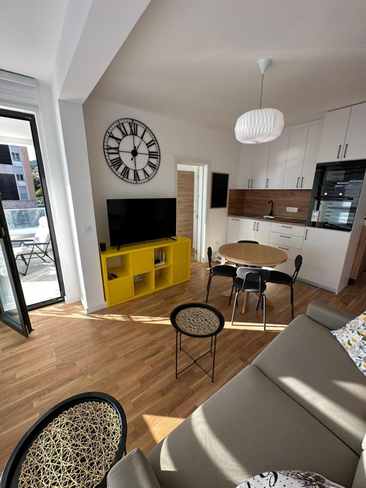 Apartman Javi Daire Bar Dış mekan fotoğraf