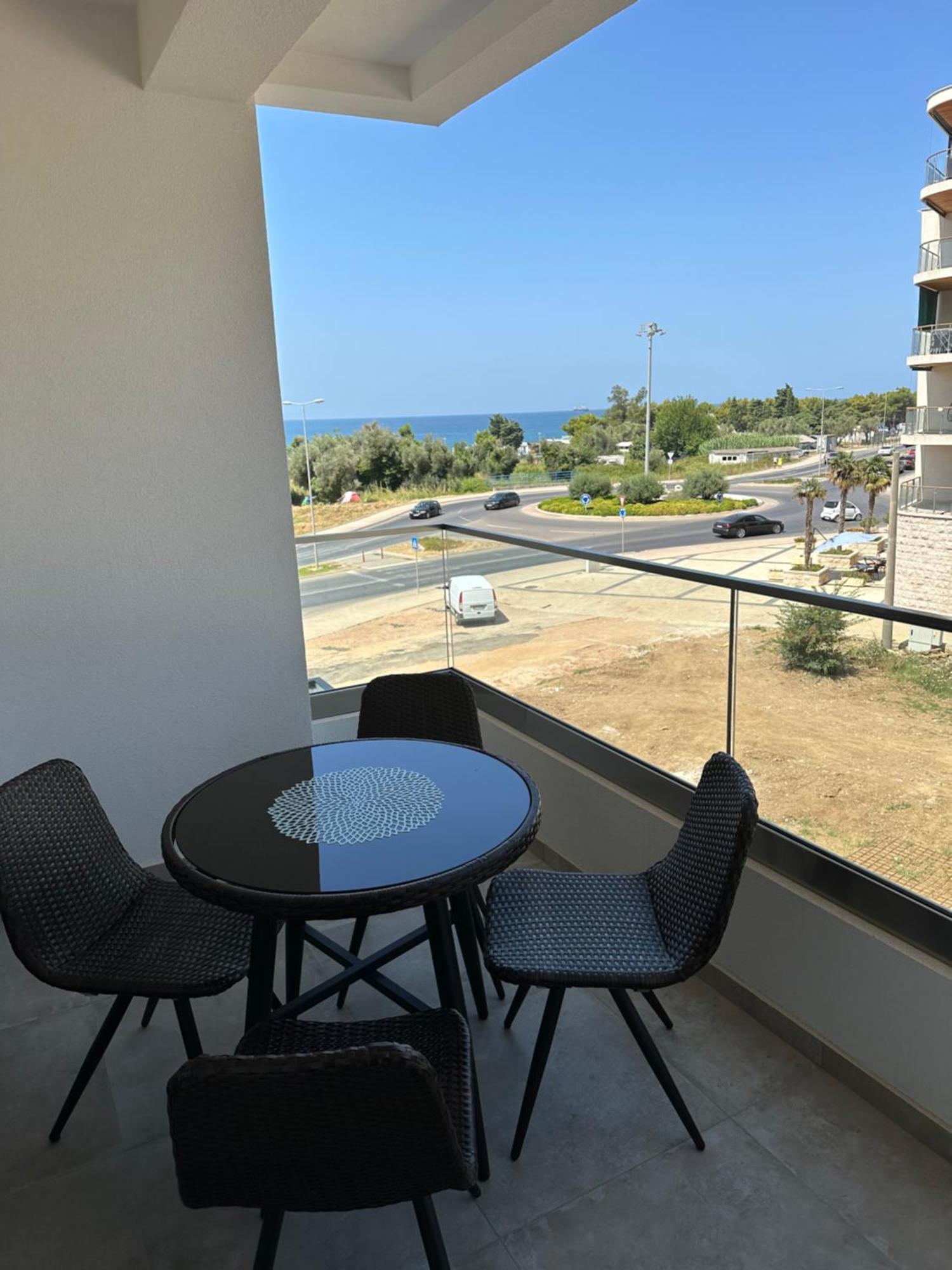 Apartman Javi Daire Bar Dış mekan fotoğraf